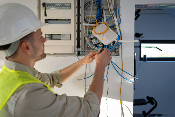 Best Residential Electrician Services  in Puyallup, WA